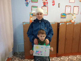 Выставка детско-родительского творчества "Детству - безопасные дороги" в рамках IV этапа "Декады дорожной безопасности детей" Выставка детско-родительского творчества "Детству - безопасные дороги" в рамках IV этапа "Декады дорожной безопасности детей".