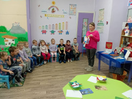 Познавательно-патриотический час "Откуда есть, пришла Земля Русская" в рамках всероссийской акции "История семьи - история страны" Познавательно-патриотический час "Откуда есть, пришла Земля Русская" в рамках всероссийской акции "История семьи - история страны".
