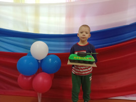 "Для вас, наши защитники Родины" "Для вас, наши защитники Родины".